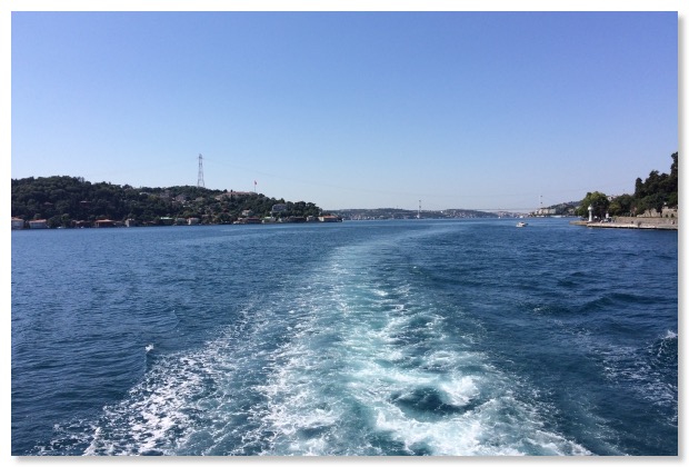 Bosporus einen Tag vor dem Schwimmen